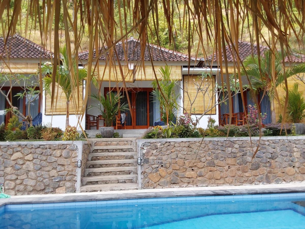 Okaoki Homestay Amed Exterior foto